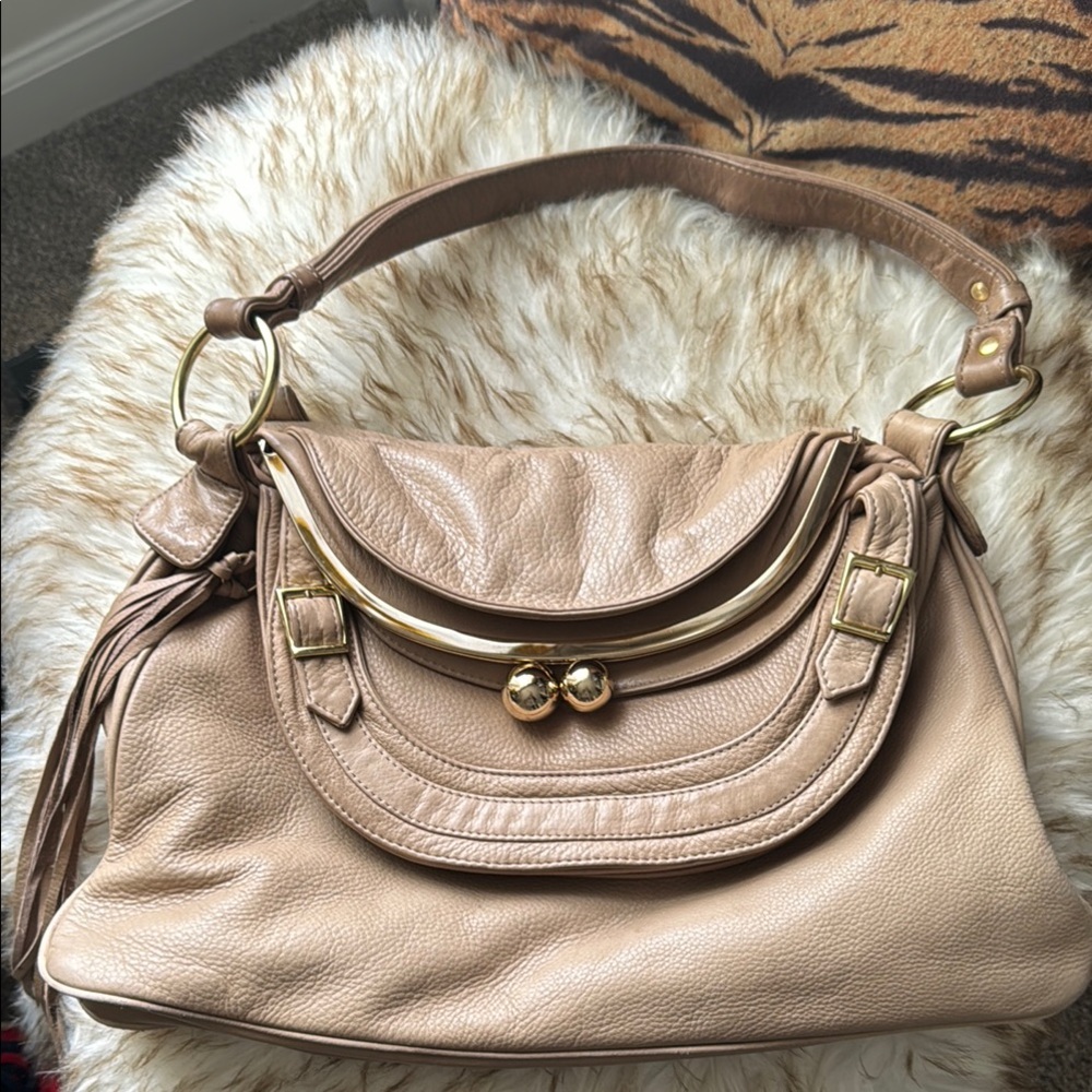 Bulga Elegant Tan Leather Shoulder Bag